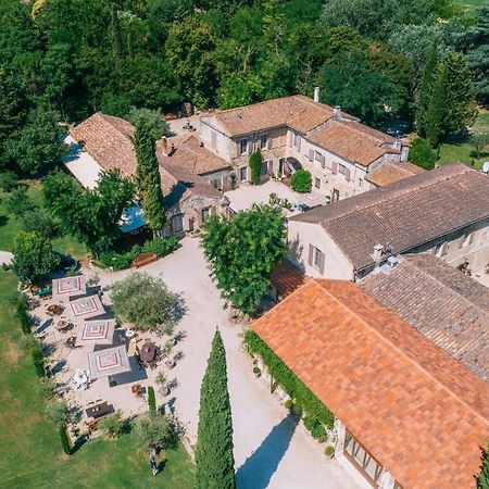 Mas Des Comtes De Provence Hotel Tarascon Bagian luar foto
