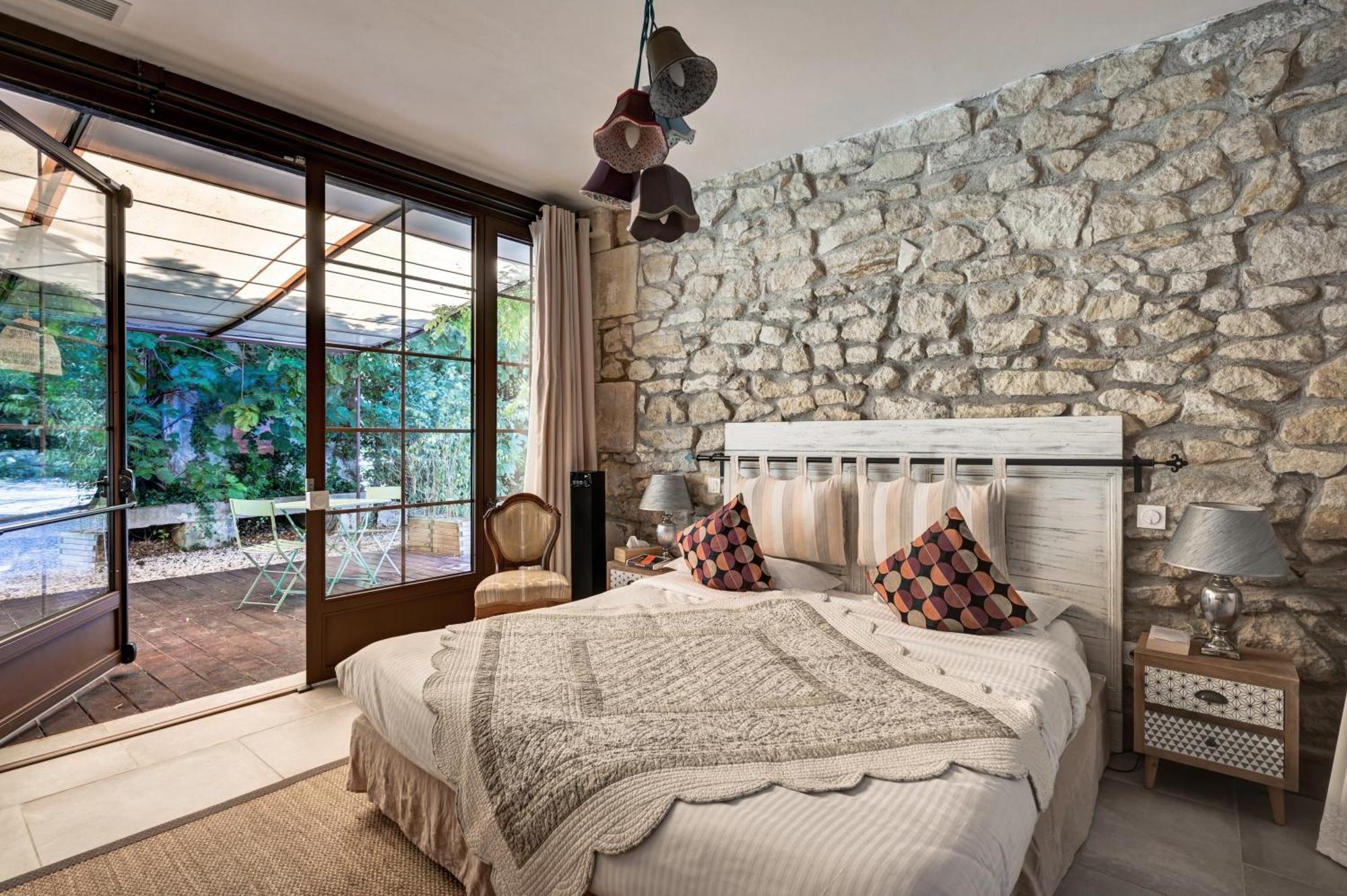 Mas Des Comtes De Provence Hotel Tarascon Bagian luar foto